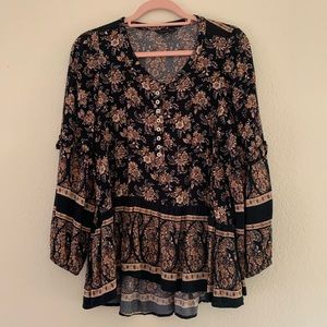 American Eagle Floral Top⁣